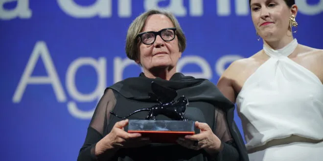 Agnieszka Holland con il Premio della Giuria dell'80° Mostra internazionale del cinema di Venezia