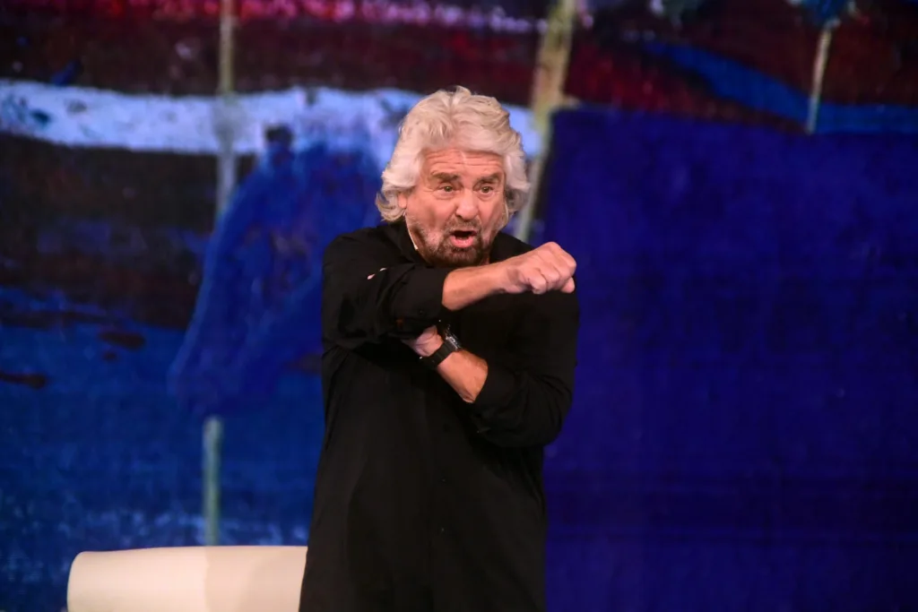 Un frame dello show di Beppe Grillo a Che tempo che fa