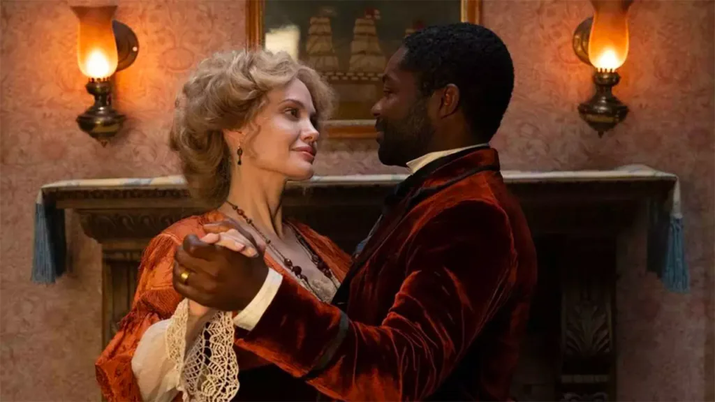 Angelina Jolie e David Oyelowo in una scena di Alice e Peter su Rai3