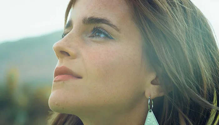 Emma Watson, regista esordiente in uno spot di cui è anche protagonista, per Prada